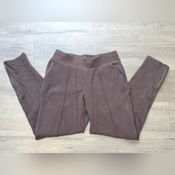 Athleta Venice Heathered Pintuck Pant Chocolate Brown Size ST Athleisure - Picture 2 of 12